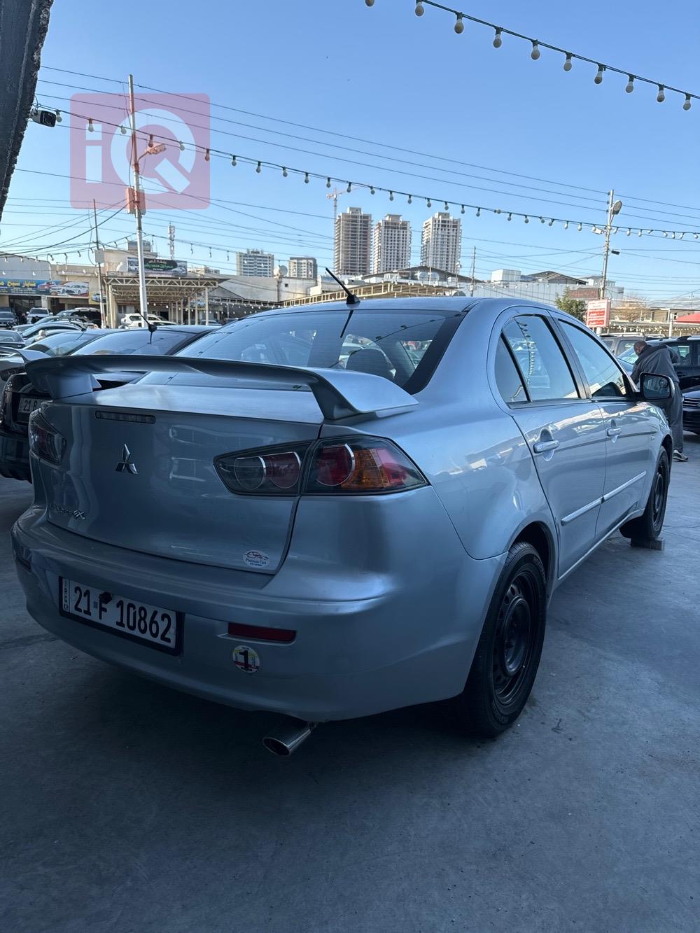 میتسوبیشی لانسەر